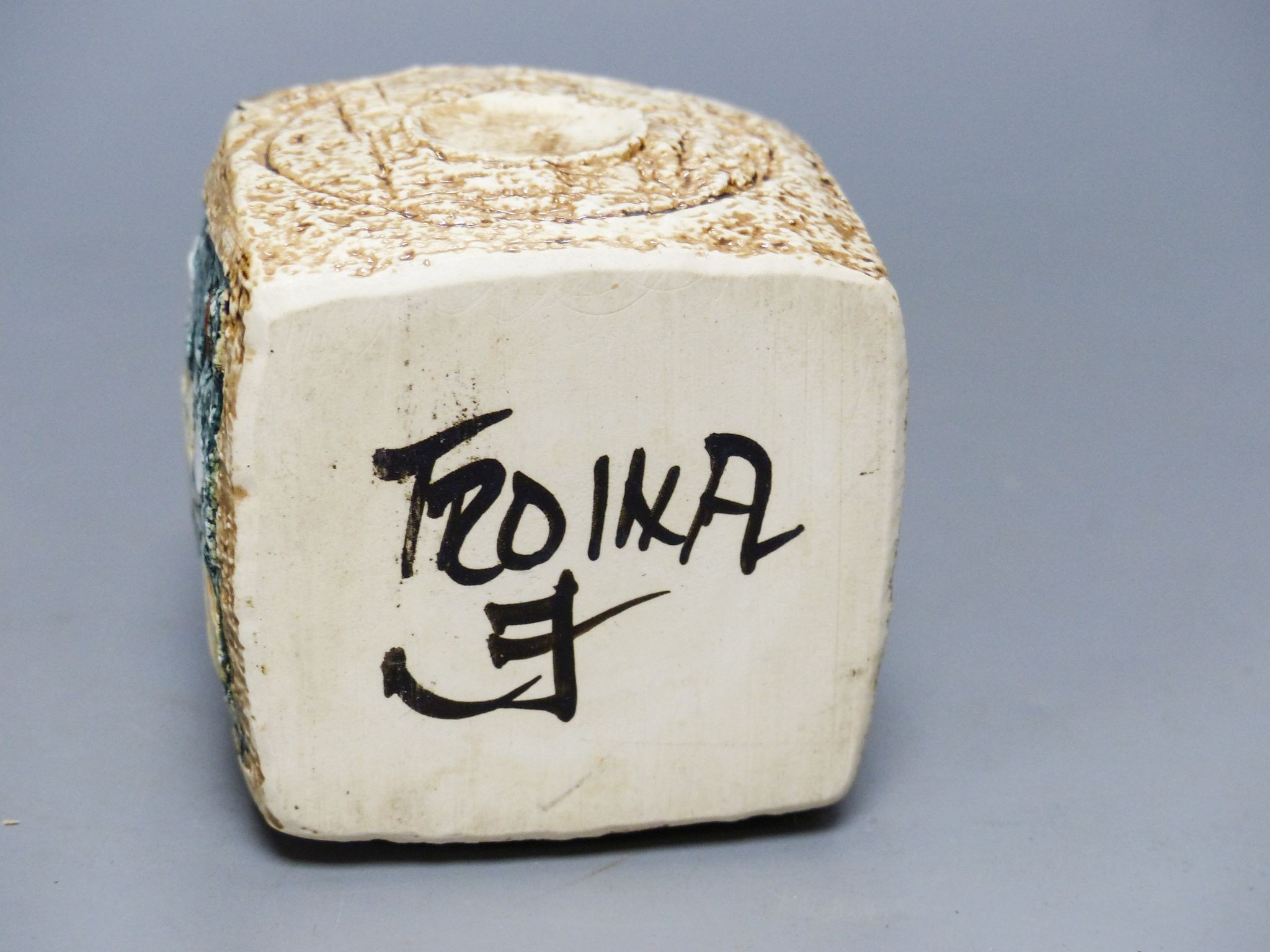 A Troika cube pot, monogram for Linda Hazel 9cm